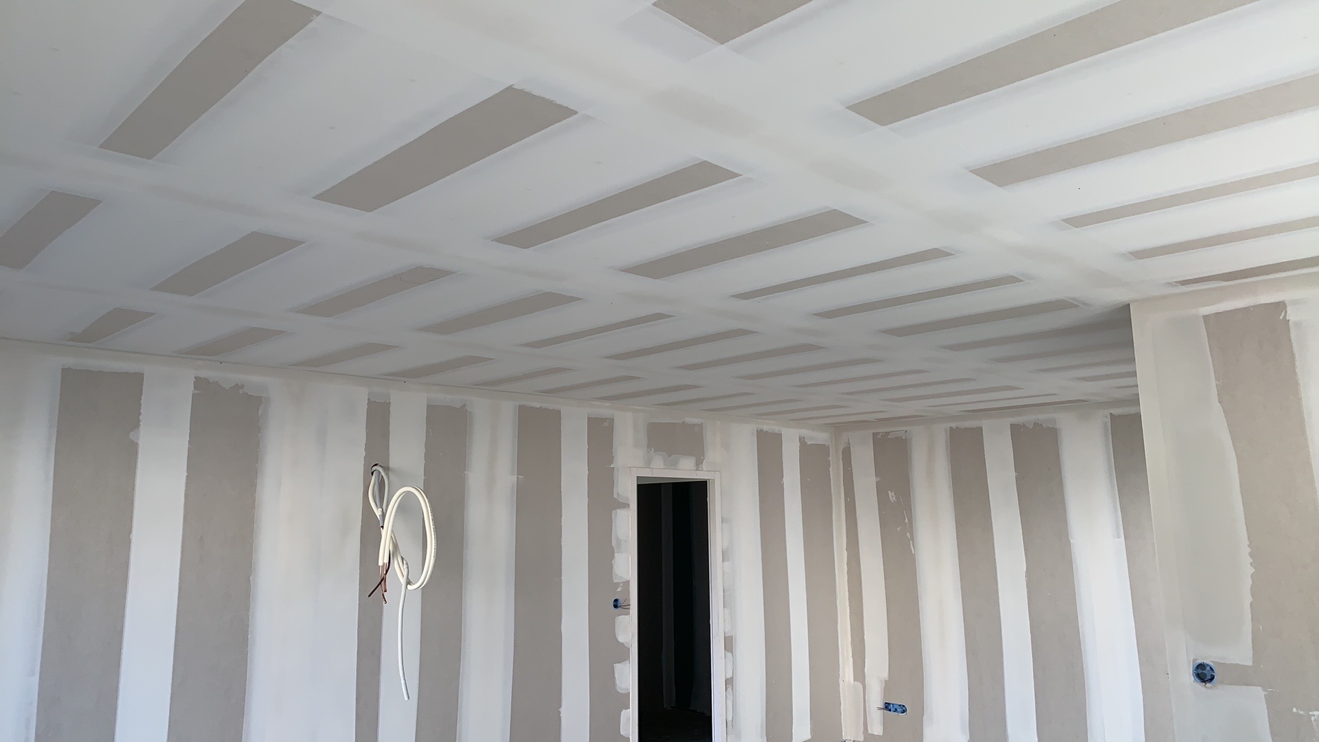 HUGUET SEBASTIEN — Photos 7